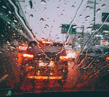 Traffic in the rain